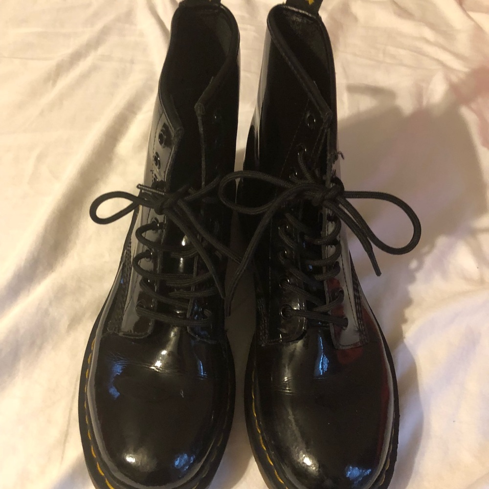 Black patent leather Dr. Martens size 8M